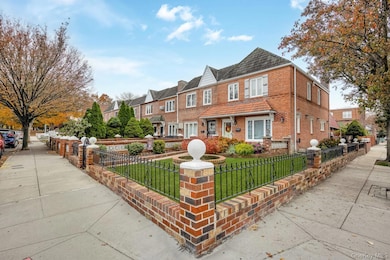 62-02 78th St, Middle Village, NY 11379 - photo 4