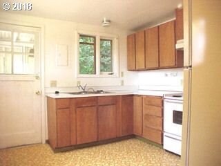 1565 Pine St, Lake Oswego, OR 97034 - photo 5