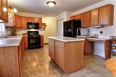 10751 Hillcrest Ln, Dyer, IN 46311 - photo 4