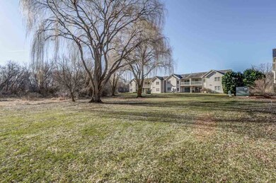 925 Park St unit 201, Oregon, WI 53575 - photo 2