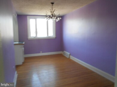 1043 Cedarwood Rd, Glenolden, PA 19036 - photo 4