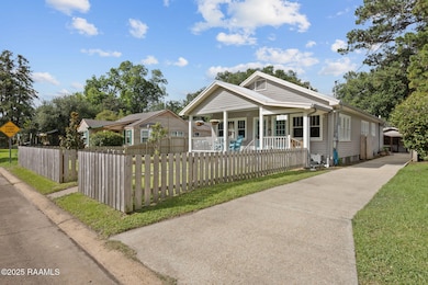 2-web-or-mls- 511 St Joseph St-2