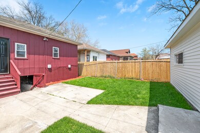 ACO COMMERCIAL_CHICAGO_AVALON_8217_S_SFR