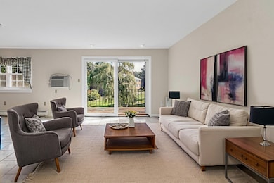 35 Fernview Ave unit 5, North Andover, MA 01845 - photo 5