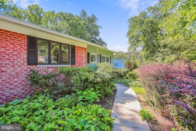 14413 Briarwood Terrace, Rockville, MD 20853 - photo 4