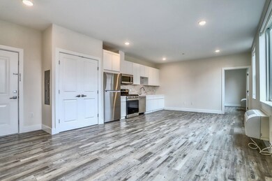 140 Avenue B unit 302, Bayonne, NJ 07002 - photo 7