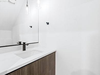 5213 SW Vacuna St, Portland, OR 97219 - photo 7