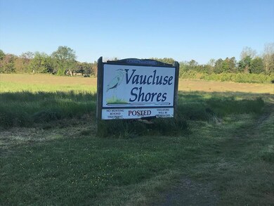 Welcome sign as you approach Vaucluse Shores on Ch