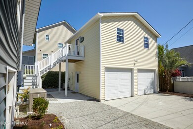 Garage & Parking