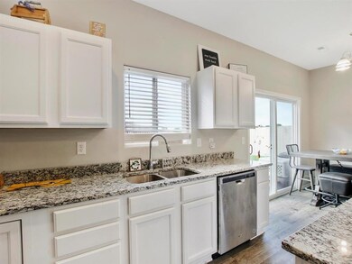 461 S Longbranch Dr unit 463 S Longbranch Dr, Maize, KS 67101 - photo 5