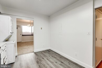 Skyline House unit 1104, Baileys Crossroads, VA 22041 - photo 3