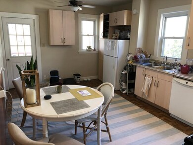 215 Reservoir Rd unit 3, Chestnut Hill, MA 02467 - photo 5