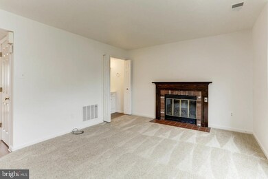 931 Slash Pine Ct, Sykesville, MD 21784 - photo 6