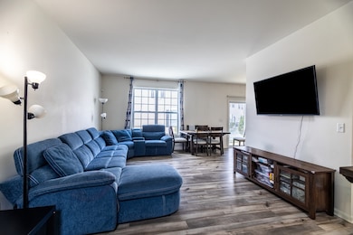 8512 Stillwater Rd, Wonder Lake, IL 60097 - photo 4