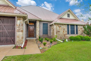 2827 Willow Ridge Cir, Granbury, TX 76049 - photo 4