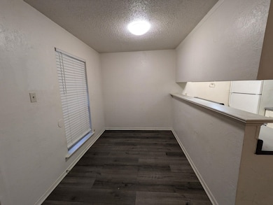 4610 Maddox St unit 2, Beaumont, TX 77705 - photo 4