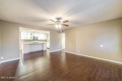 5. LIVING ROOM ANGLE