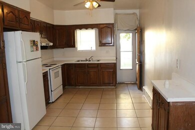 127 S Conkling St, Baltimore, MD 21224 - photo 4