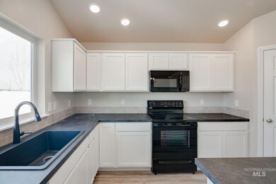 18265 N Strawflower Ave, Nampa, ID 83687 - photo 6