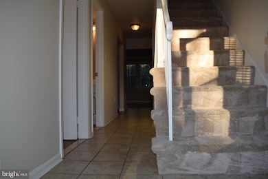 9541 Saluda Ct, Lorton, VA 22079 - photo 7