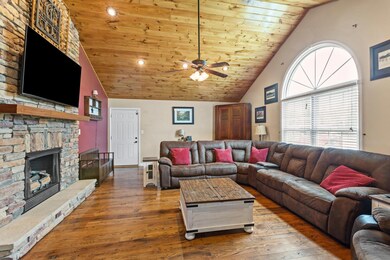 2295 Patterson Rd, Versailles, KY 40383 - photo 5