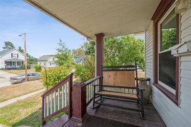 1615 13th Ave SE, Cedar Rapids, IA 52401 - photo 3