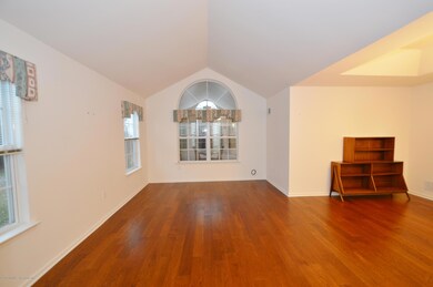 2555 Ridgemont Ct, Toms River, NJ 08755 - photo 4