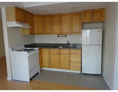 42 Bow St unit Rear, Somerville, MA 02143 - photo 6