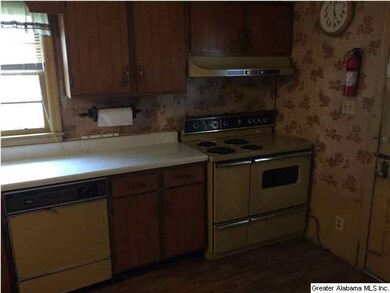 BUILT IN DISHWASHER