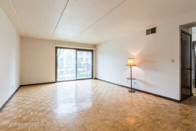 1623 Ashland Ave unit 2C, Des Plaines, IL 60016 - photo 3