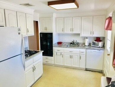 28 Augustus Rd, Waltham, MA 02452 - photo 7