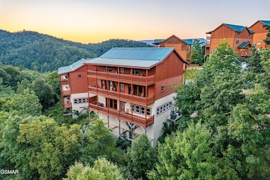 3328 Smoky Ridge Way, Sevierville, TN 37862 - photo 4