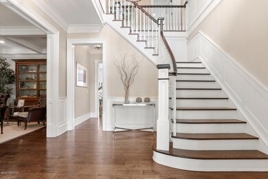 284 Riverside Ave Riverside CT-large-009