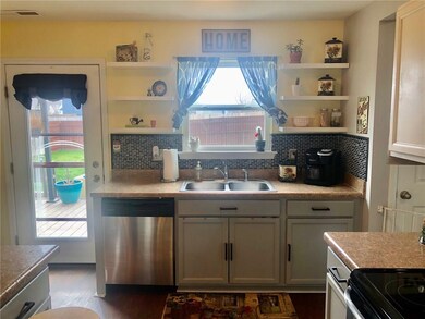 1399 Fiesta Dr, Franklin, IN 46131 - photo 6