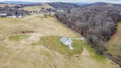 484 Combs Rd, Rutledge, TN 37861 - photo 4