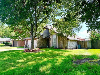 10414 Cedar Park Ln, Houston, TX 77086 - photo 5