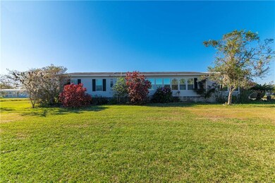 36548 Strand Dr, Zephyrhills, FL 33542 - photo 2