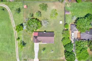 3606 Hummingbird Ln, Alvin, TX 77511 - photo 2