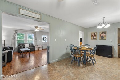 552 N Wright Rd, Alcoa, TN 37701 - photo 7