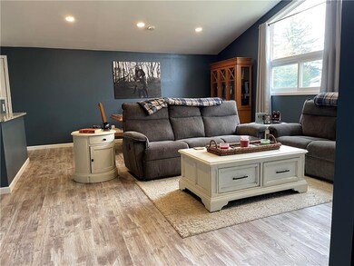 1566 Kadel Dr, Bethlehem, PA 18018 - photo 3