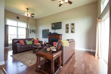 243 Countryside Ct, Valparaiso, IN 46383 - photo 3