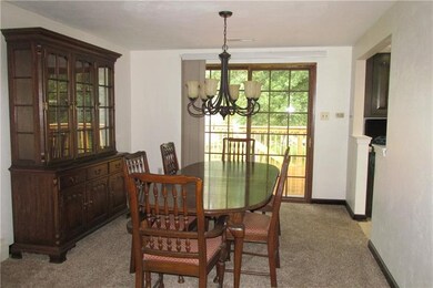 14' x 13 dining room, sliding doors lead to the la