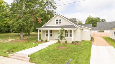 204 Lester St, Thomasville, GA 31792 - photo 3