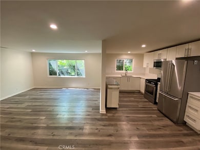 208 S Park View St unit 2, Los Angeles, CA 90057 - photo 2