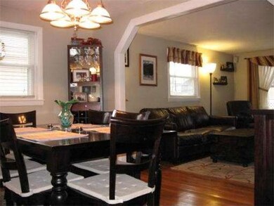 39 Smart St, Waltham, MA 02451 - photo 6