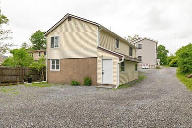 80 W Dorsey Ln unit C, Hyde Park, NY 12538 - photo 2