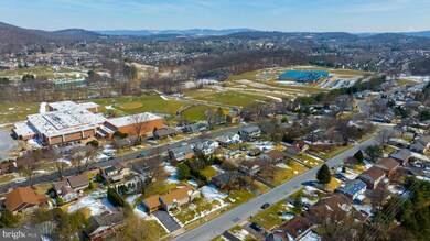 3911 Grant St, Reading, PA 19606 - photo 4