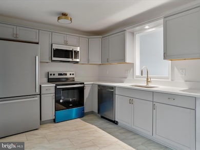 829 W 14th St, Front Royal, VA 22630 - photo 3