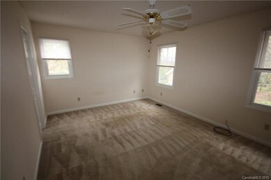 26 Forest Lake Dr, Asheville, NC 28803 - photo 3