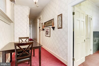 32 S Locust St, Hagerstown, MD 21740 - photo 2